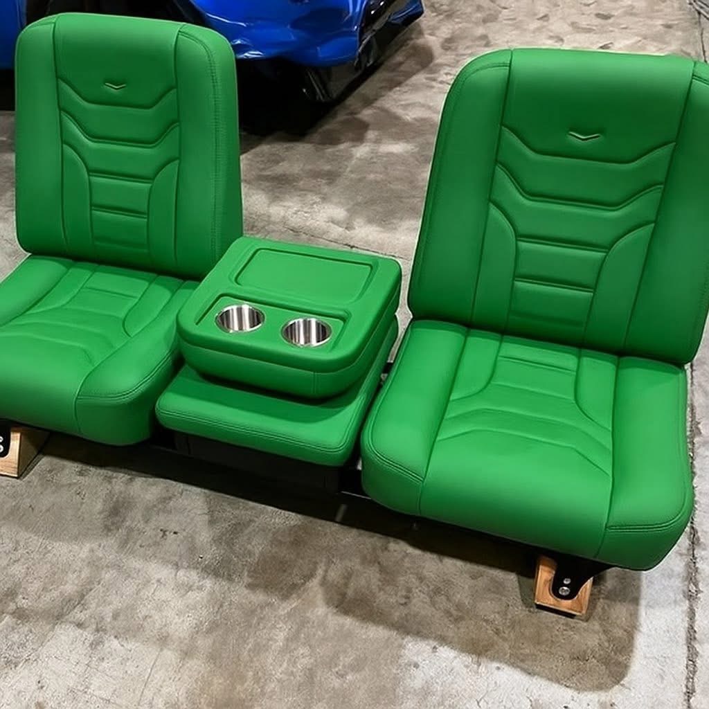 Available in plain, white or green boxes with 5.13